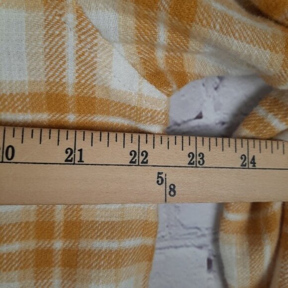 American Eagle Flannel Plaid Semi Cropped Button Down Top - Picture 12 of 13